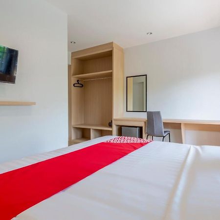 Oyo 1053 Bloom Guest House Chiang Mai Dış mekan fotoğraf