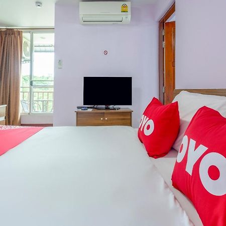Oyo 1053 Bloom Guest House Chiang Mai Dış mekan fotoğraf