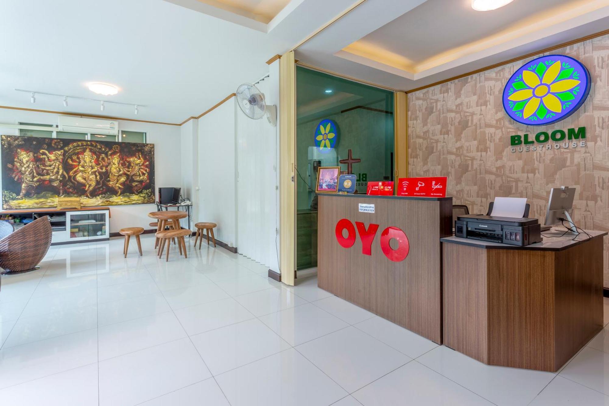 Oyo 1053 Bloom Guest House Chiang Mai Dış mekan fotoğraf