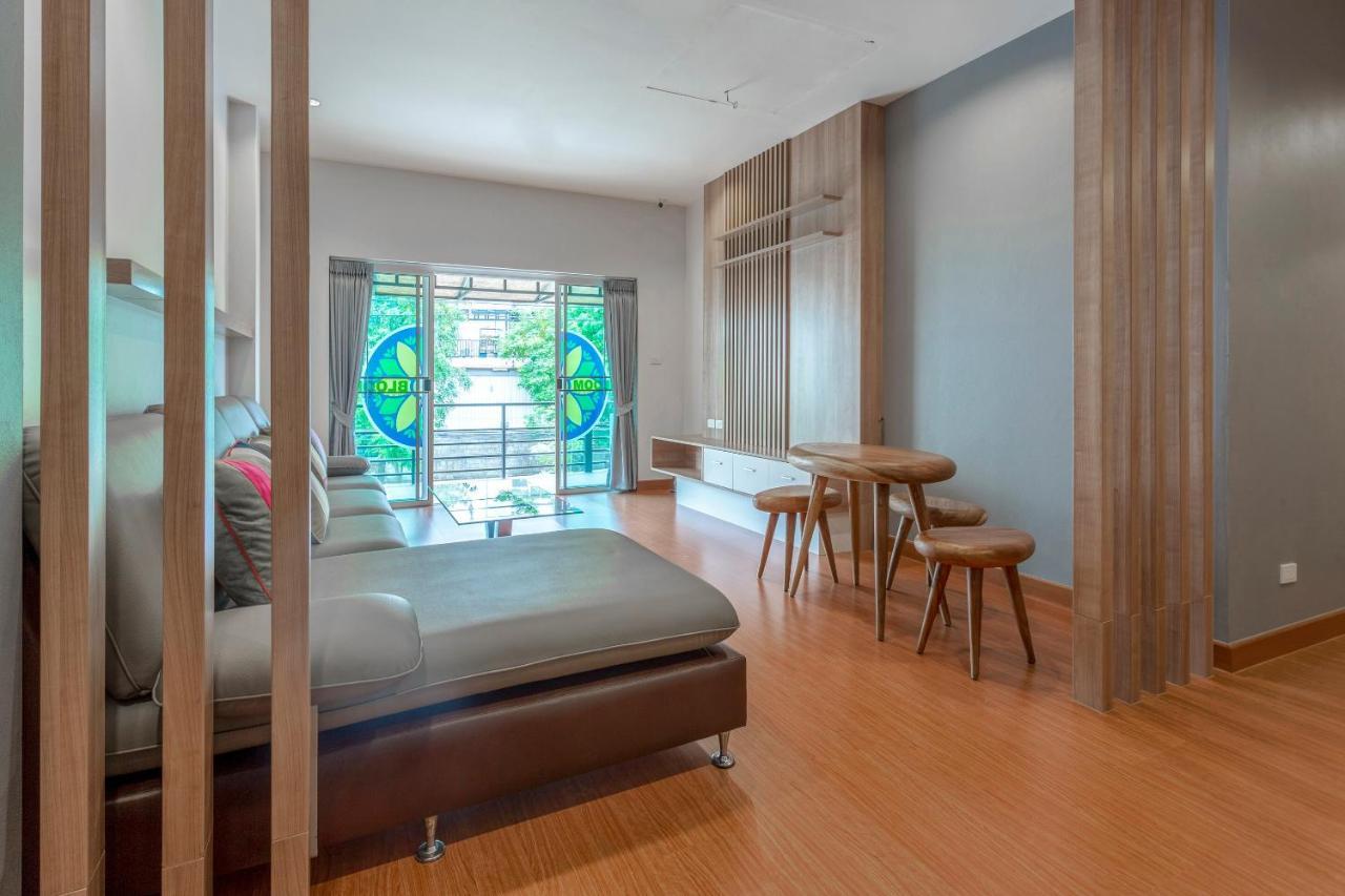 Oyo 1053 Bloom Guest House Chiang Mai Dış mekan fotoğraf